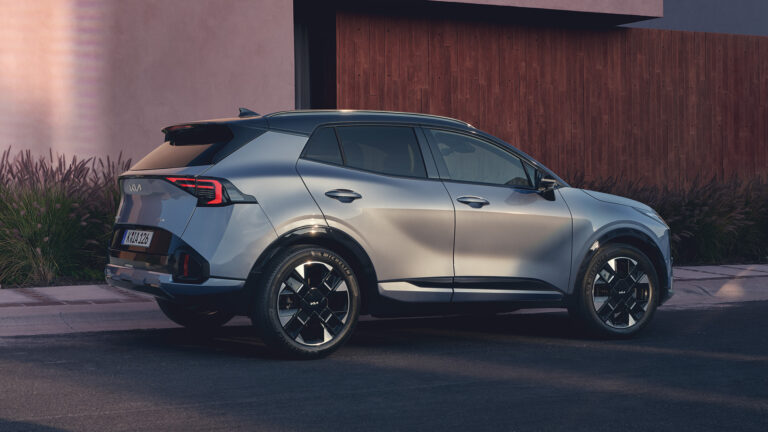 Kia Sportage PE - Exterior back