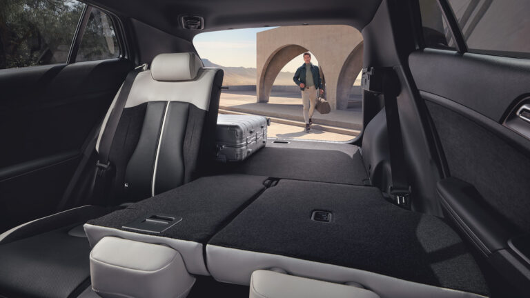 Kia Sportage PE - Trunk