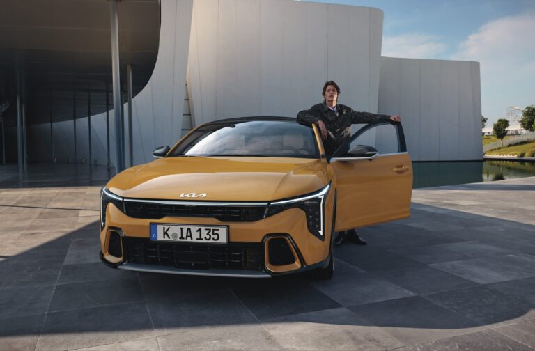 K4_ICE_BL_MY26_LS_Front_CMYK